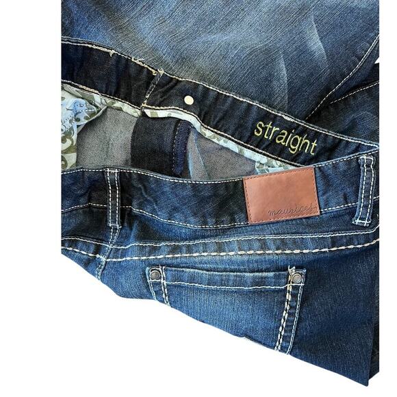 Maurices straight stretch jeans, women's size 15/16 SHORT - Picture 3 of 4